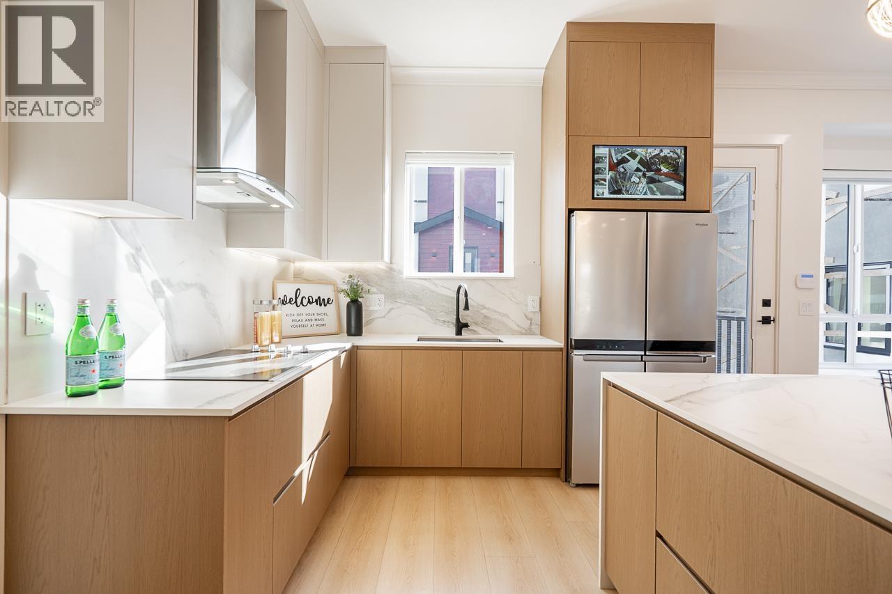 3 6692 Napier Street, Burnaby, British Columbia  V5B 2C3 - Photo 12 - R3098165