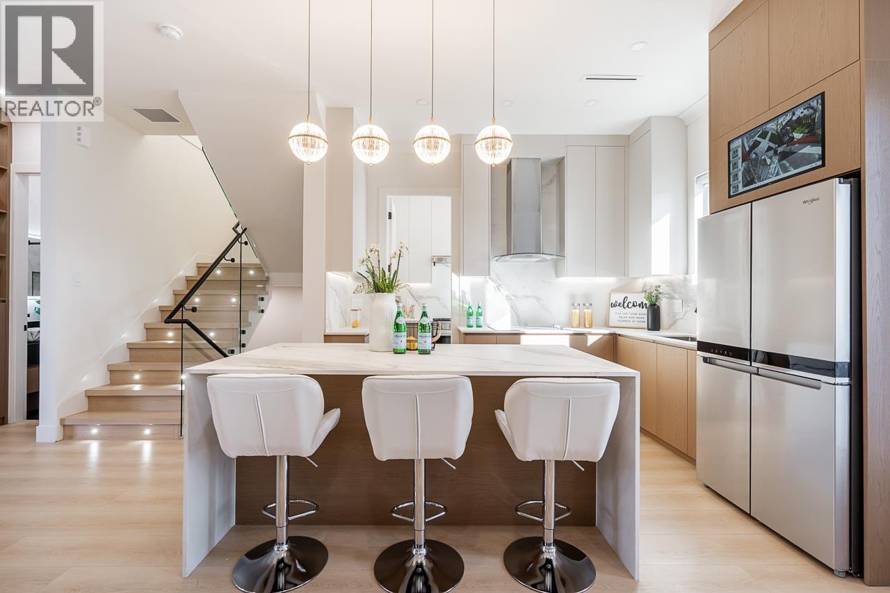 3 6692 Napier Street, Burnaby, British Columbia  V5B 2C3 - Photo 11 - R3098165