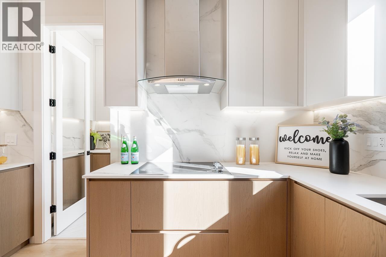 3 6692 Napier Street, Burnaby, British Columbia  V5B 2C3 - Photo 13 - R3098165