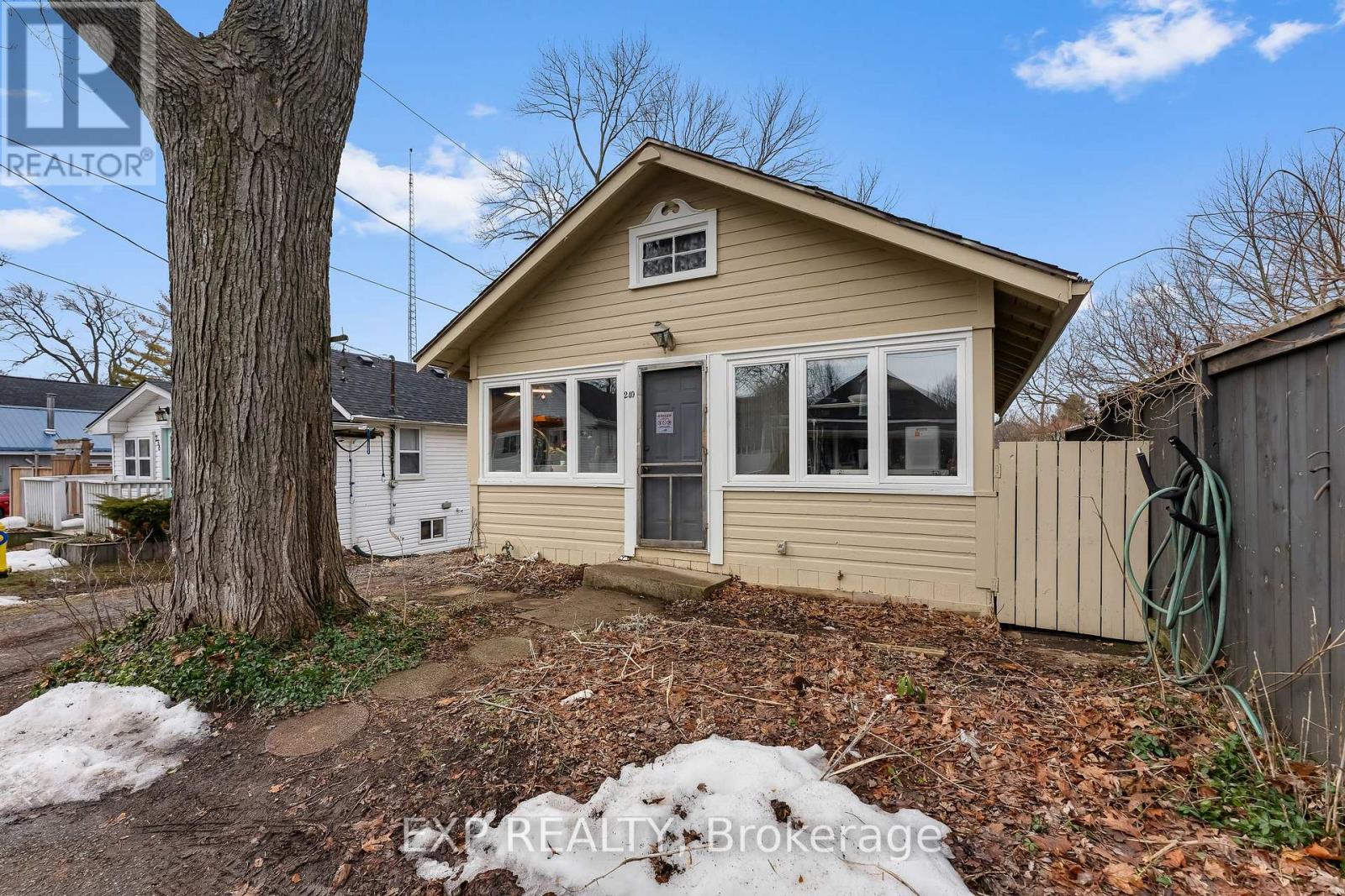 240 Lincoln Road W, Fort Erie, Ontario  L0S 1B0 - Photo 6 - X12854156