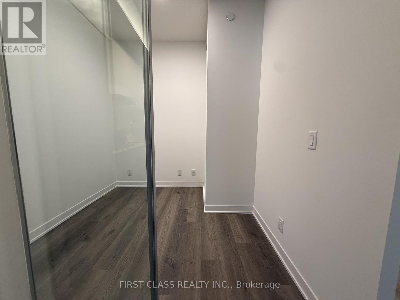 2809 - 180 Front Street E, Toronto, Ontario  M5A 0A9 - Photo 6 - C12882958