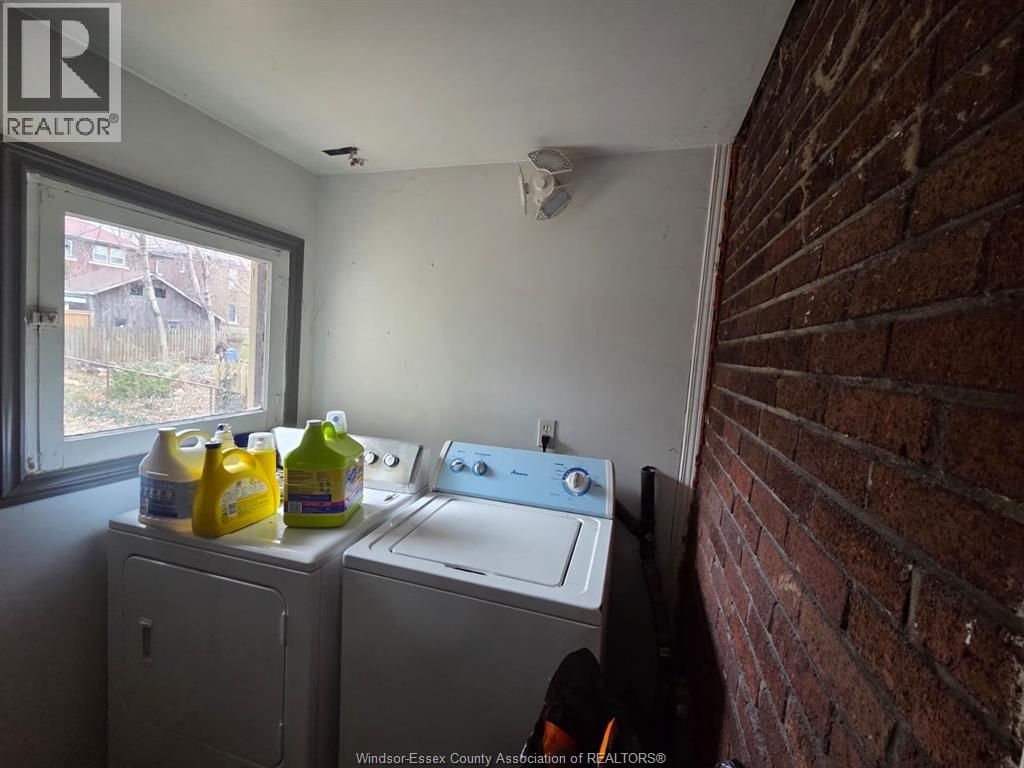454 Rankin Avenue, Windsor, Ontario  N9B 2R7 - Photo 6 - 26005278