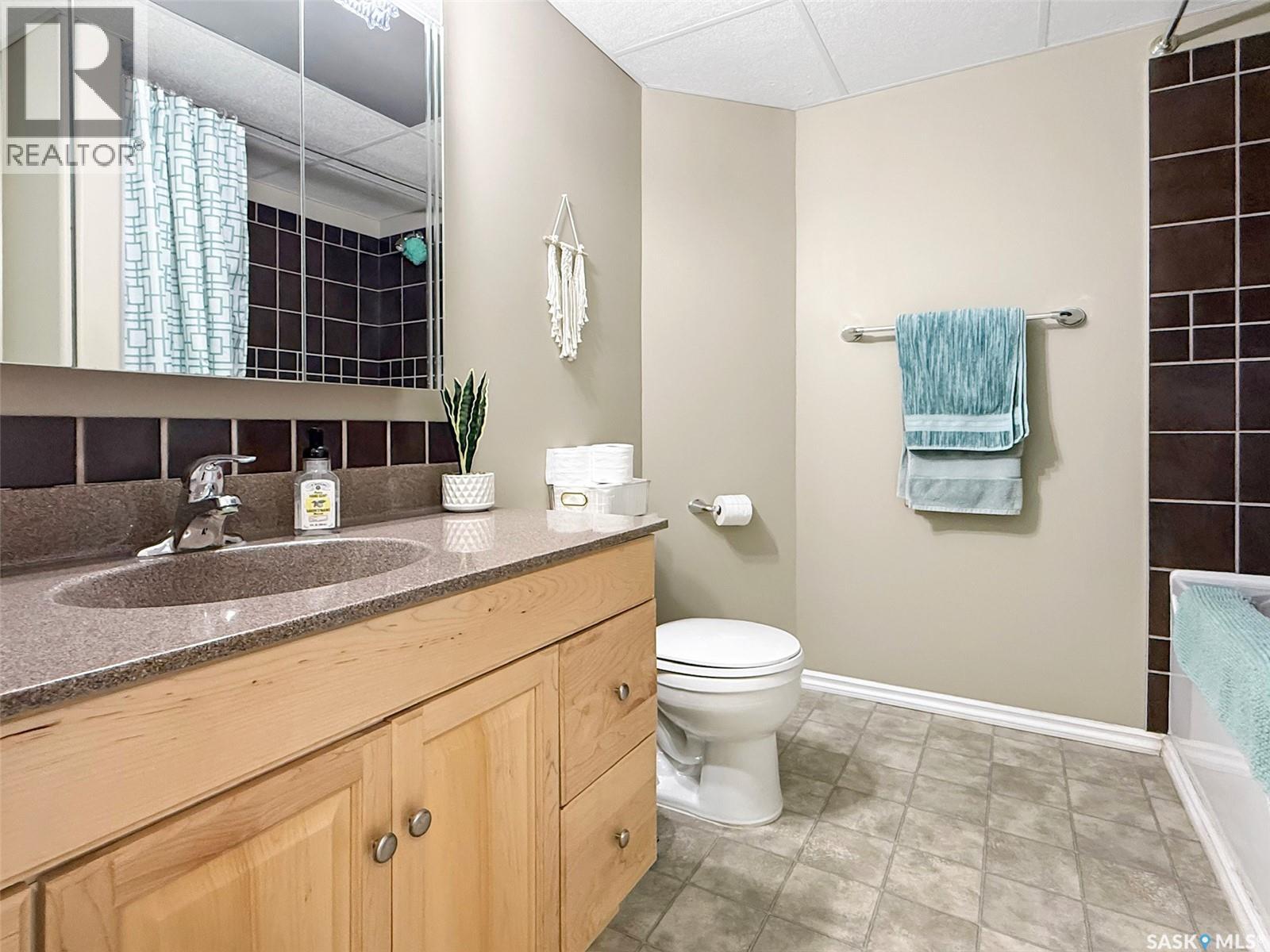 512 Keene Drive, Swift Current, Saskatchewan  S9H 0B4 - Photo 29 - SK030283