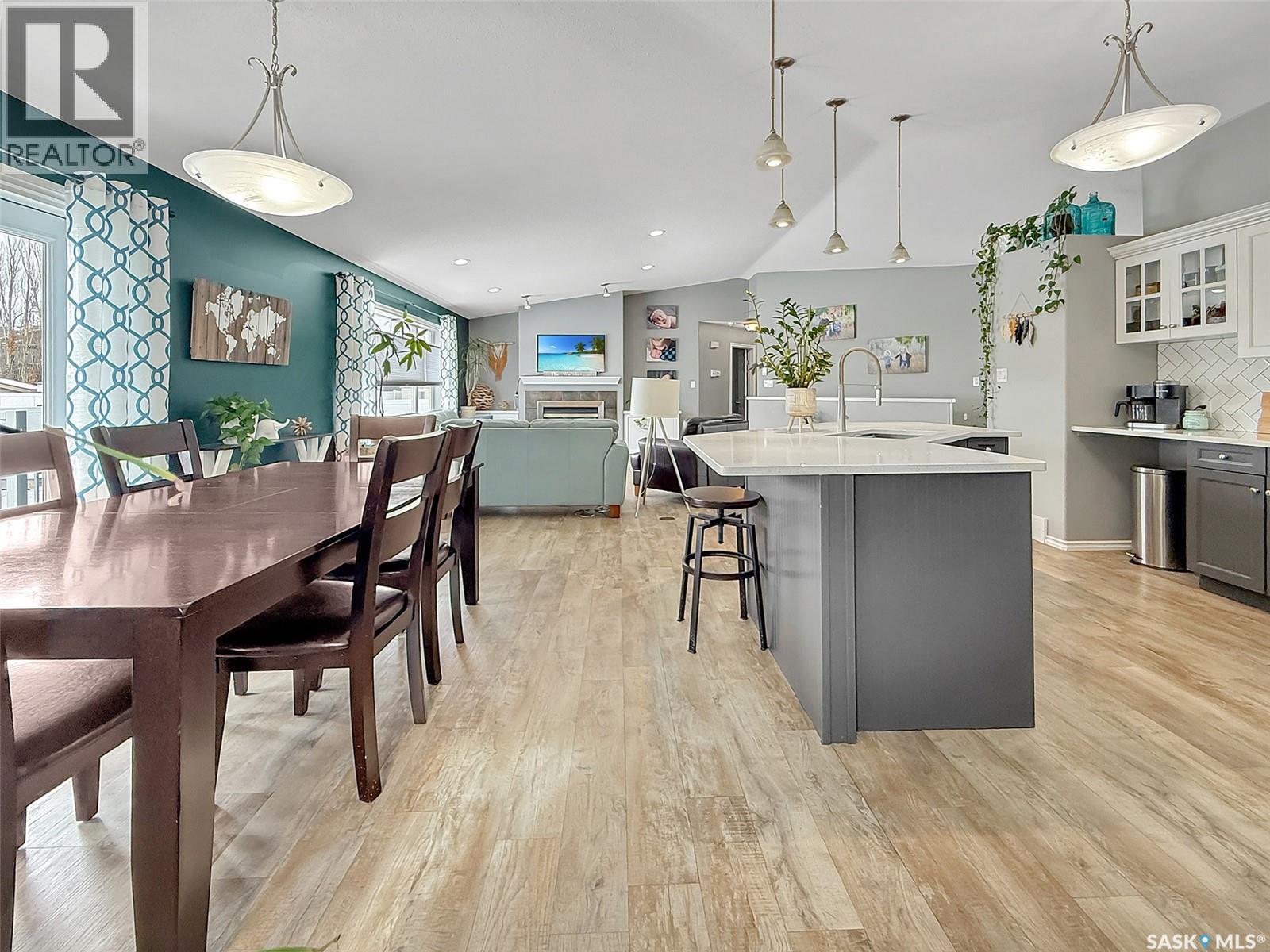 512 Keene Drive, Swift Current, Saskatchewan  S9H 0B4 - Photo 6 - SK030283