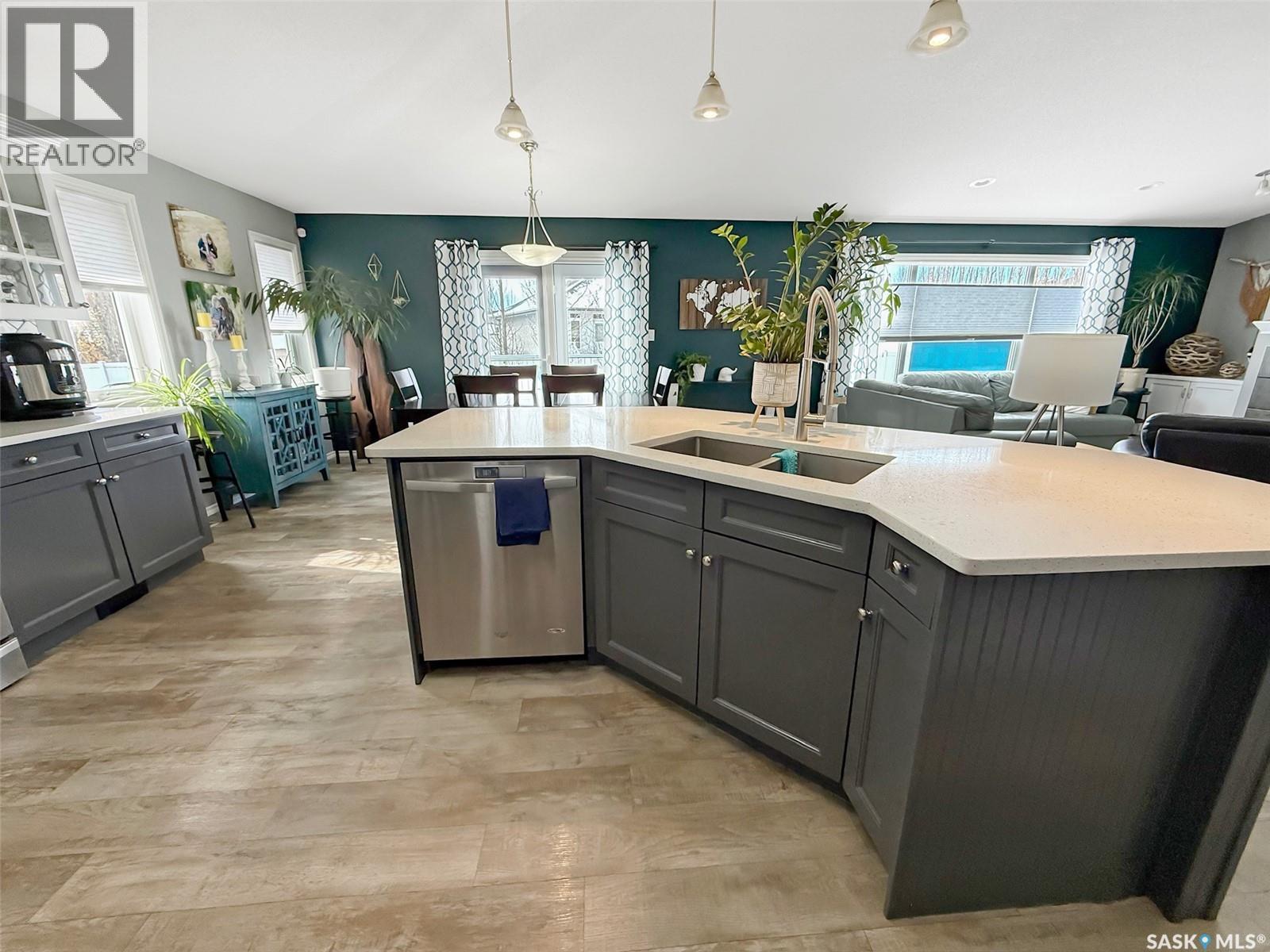 512 Keene Drive, Swift Current, Saskatchewan  S9H 0B4 - Photo 9 - SK030283