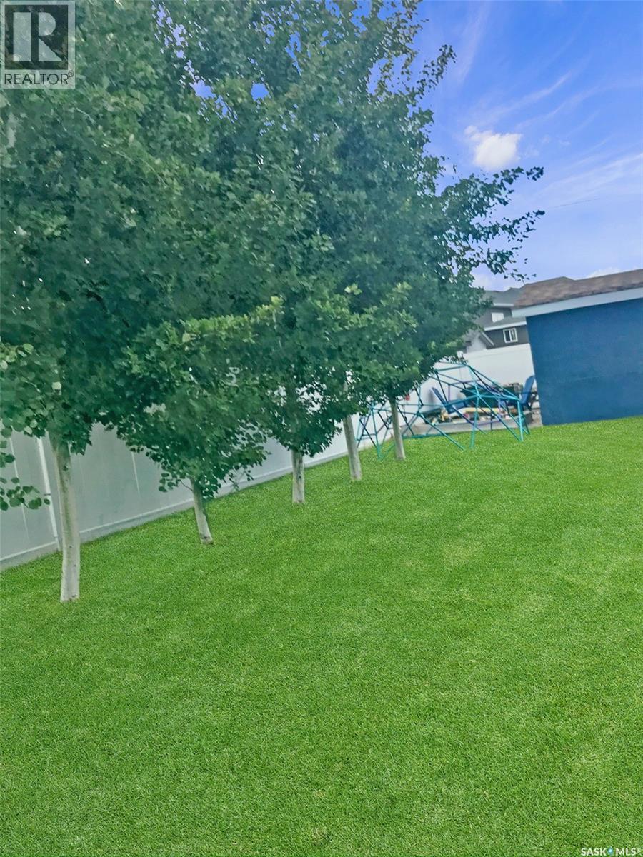 512 Keene Drive, Swift Current, Saskatchewan  S9H 0B4 - Photo 34 - SK030283