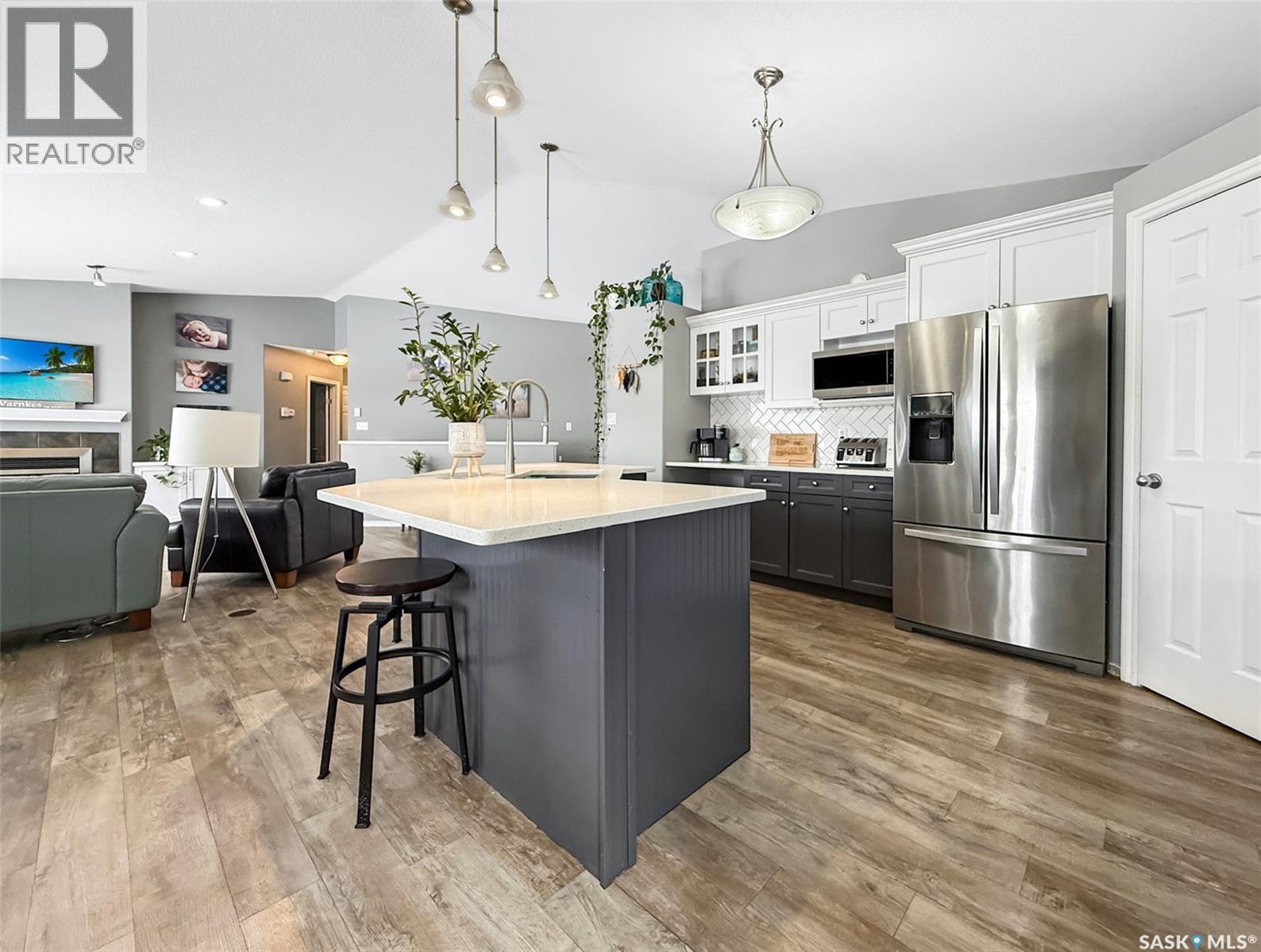 512 Keene Drive, Swift Current, Saskatchewan  S9H 0B4 - Photo 8 - SK030283