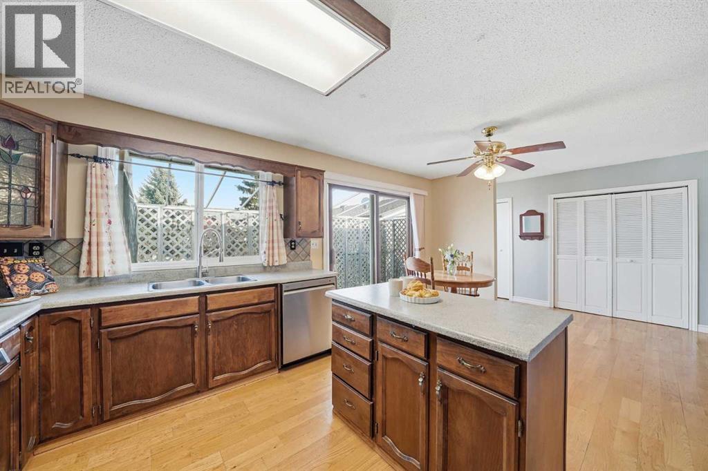 14 Rasmussen Place, Standard, Alberta  T0J 3G0 - Photo 9 - A2291646