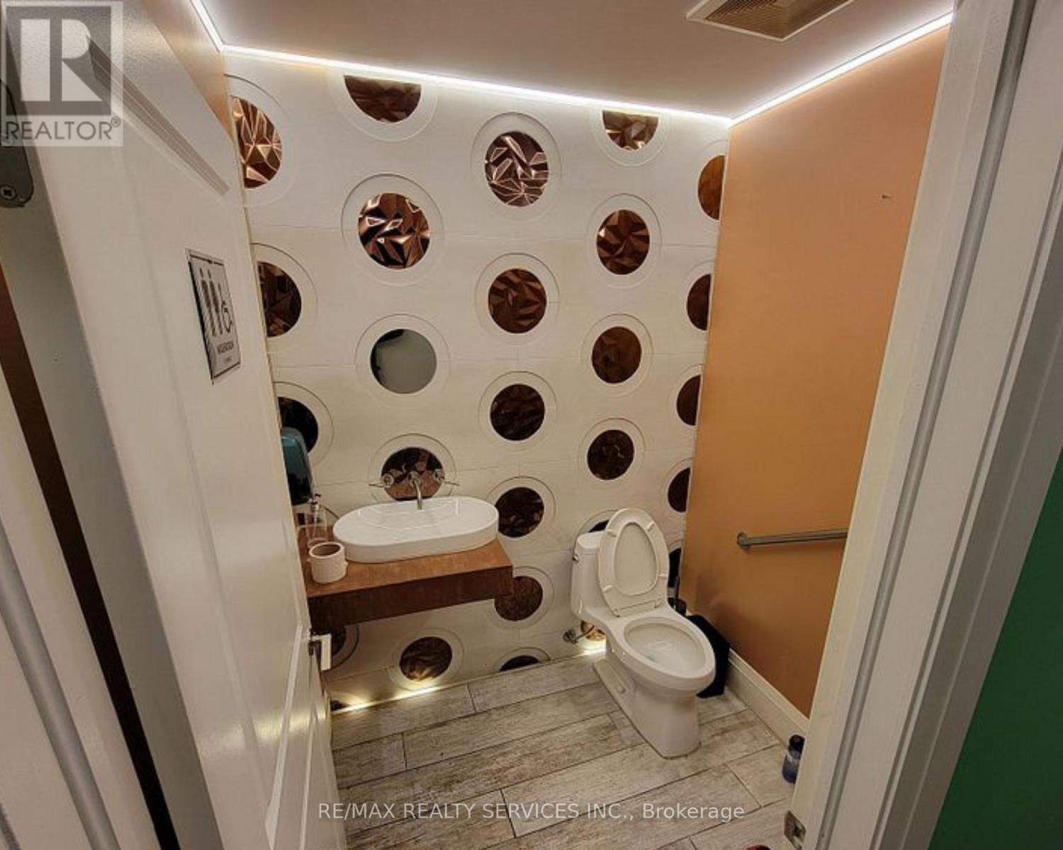 10 - 6435 Dixie Road, Mississauga, Ontario L5T 1A4 - Photo 6 - W12882926