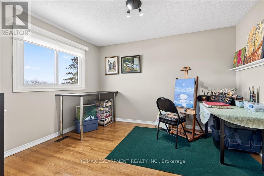 2378 Arnold Crescent, Burlington, Ontario  L7P 4G3 - Photo 27 - W12882940