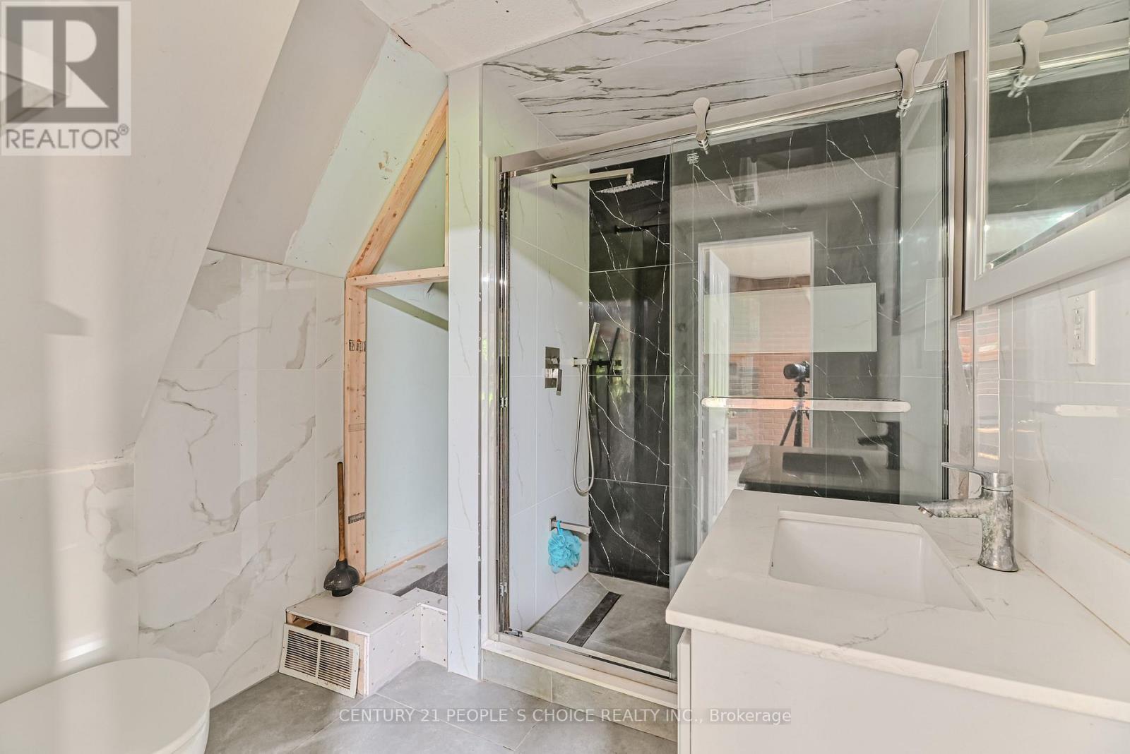 8 Glenn Court, Caledon, Ontario  L7K 0P2 - Photo 47 - W12882970