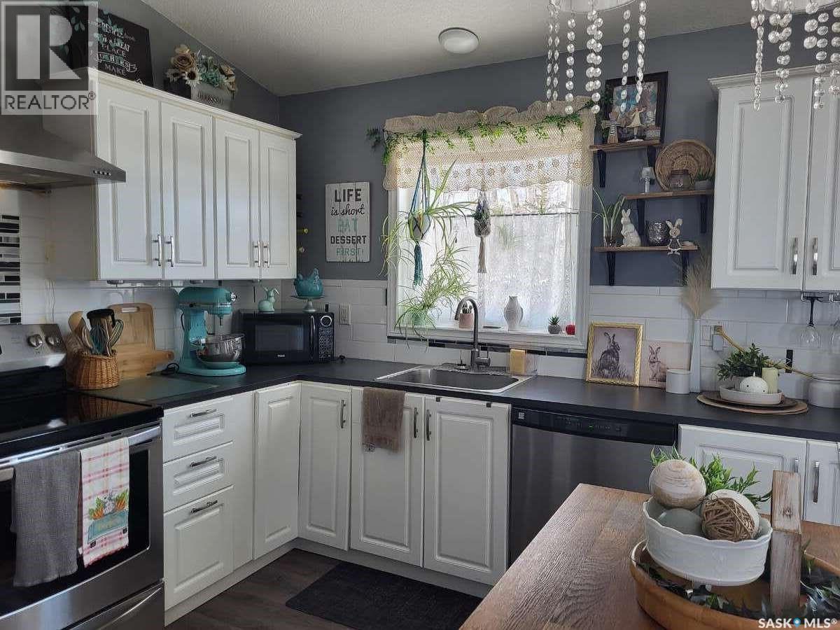 210 Douglas Place, Waseca, Saskatchewan  S0M 3A0 - Photo 8 - SK030451