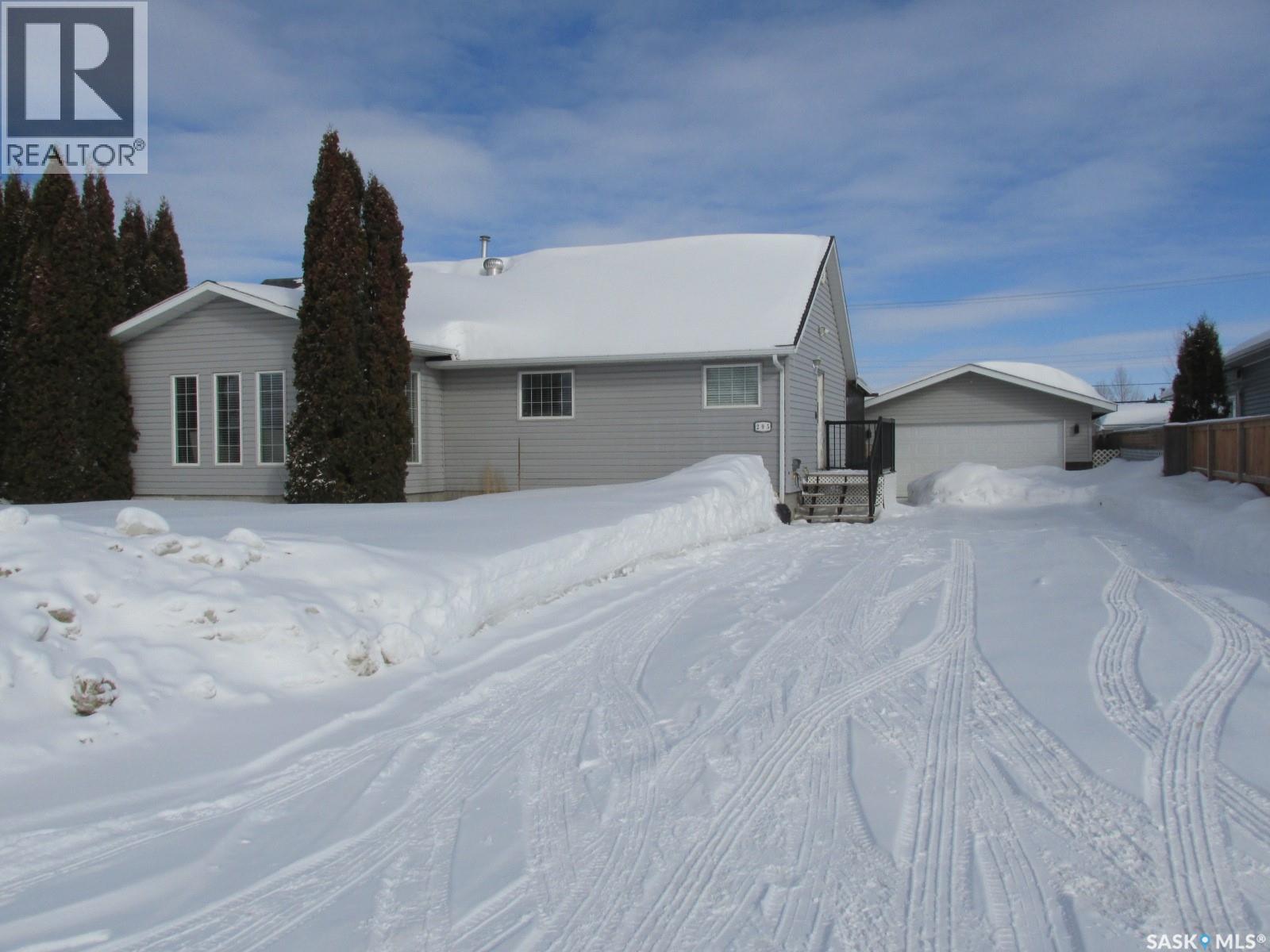 205 6th STREET N, Nipawin, Saskatchewan