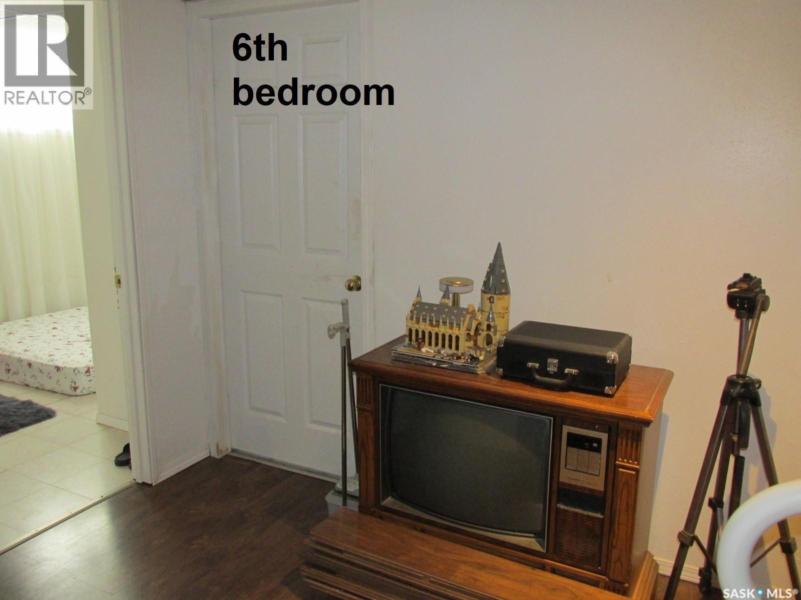 205 6th Street N, Nipawin, Saskatchewan  S0E 1E0 - Photo 37 - SK030450