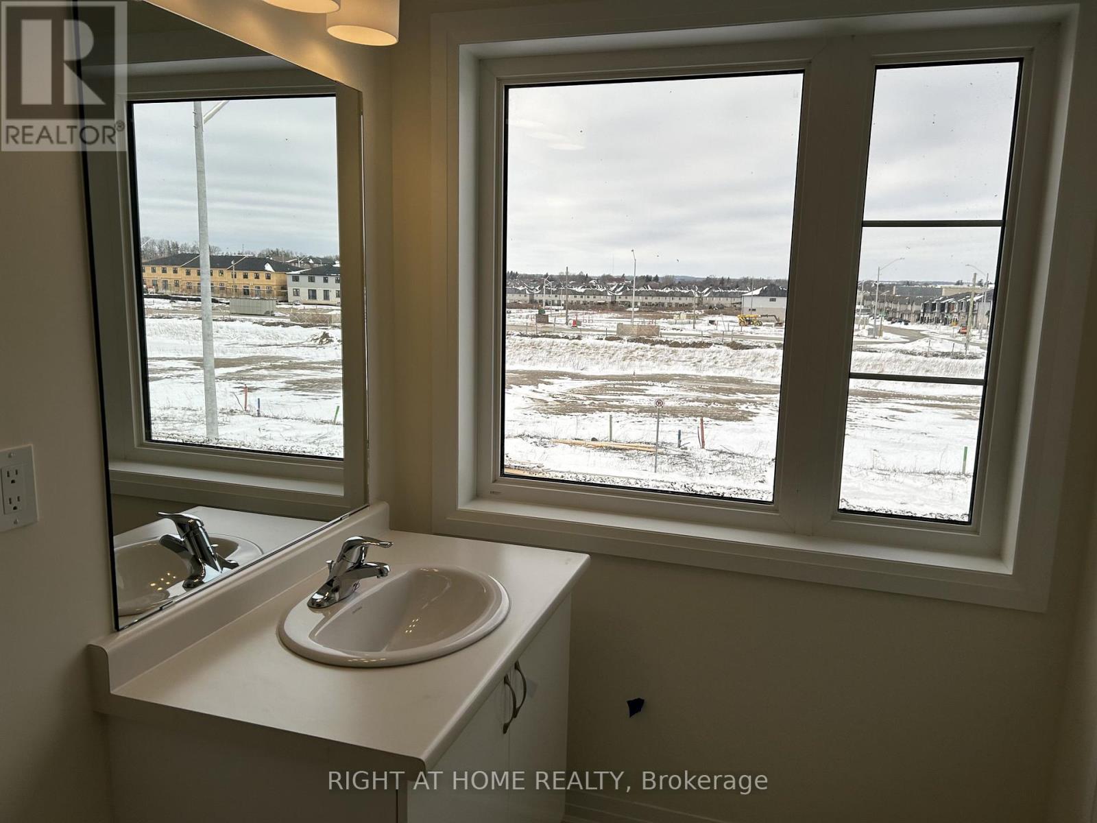 13 Norman Markle Street N, Brant, Ontario  N3L 0K4 - Photo 16 - X12882922