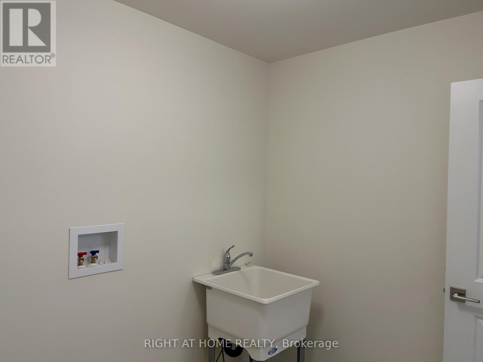 13 Norman Markle Street N, Brant, Ontario  N3L 0K4 - Photo 19 - X12882922