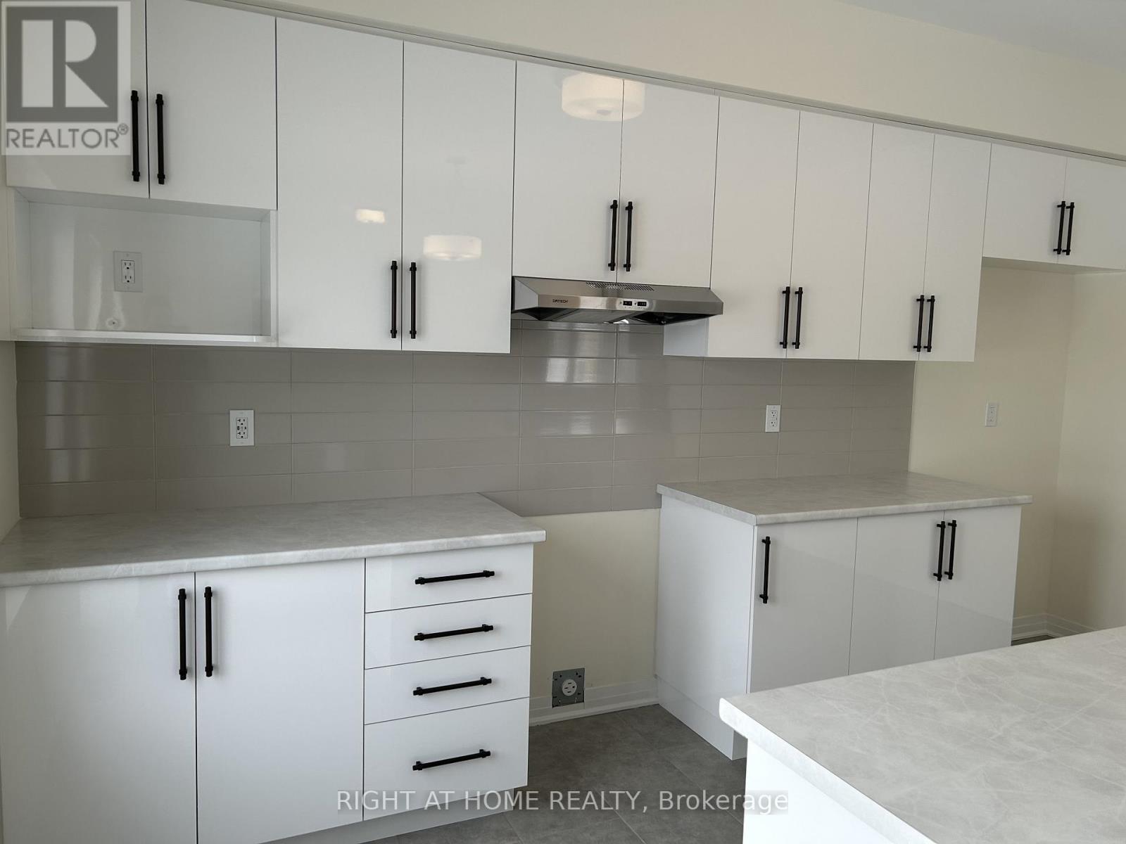 13 Norman Markle Street N, Brant, Ontario  N3L 0K4 - Photo 20 - X12882922