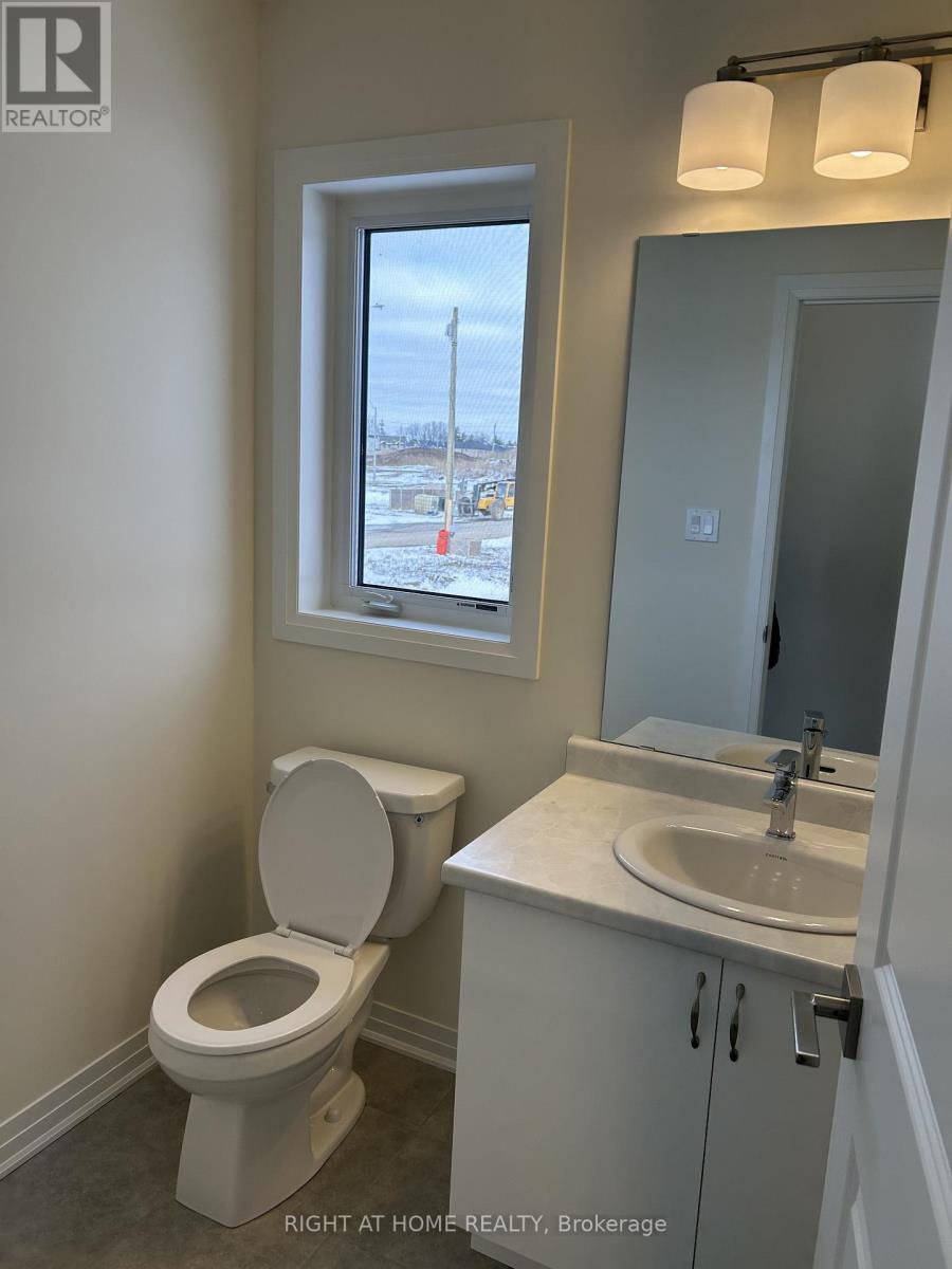 13 Norman Markle Street N, Brant, Ontario  N3L 0K4 - Photo 7 - X12882922