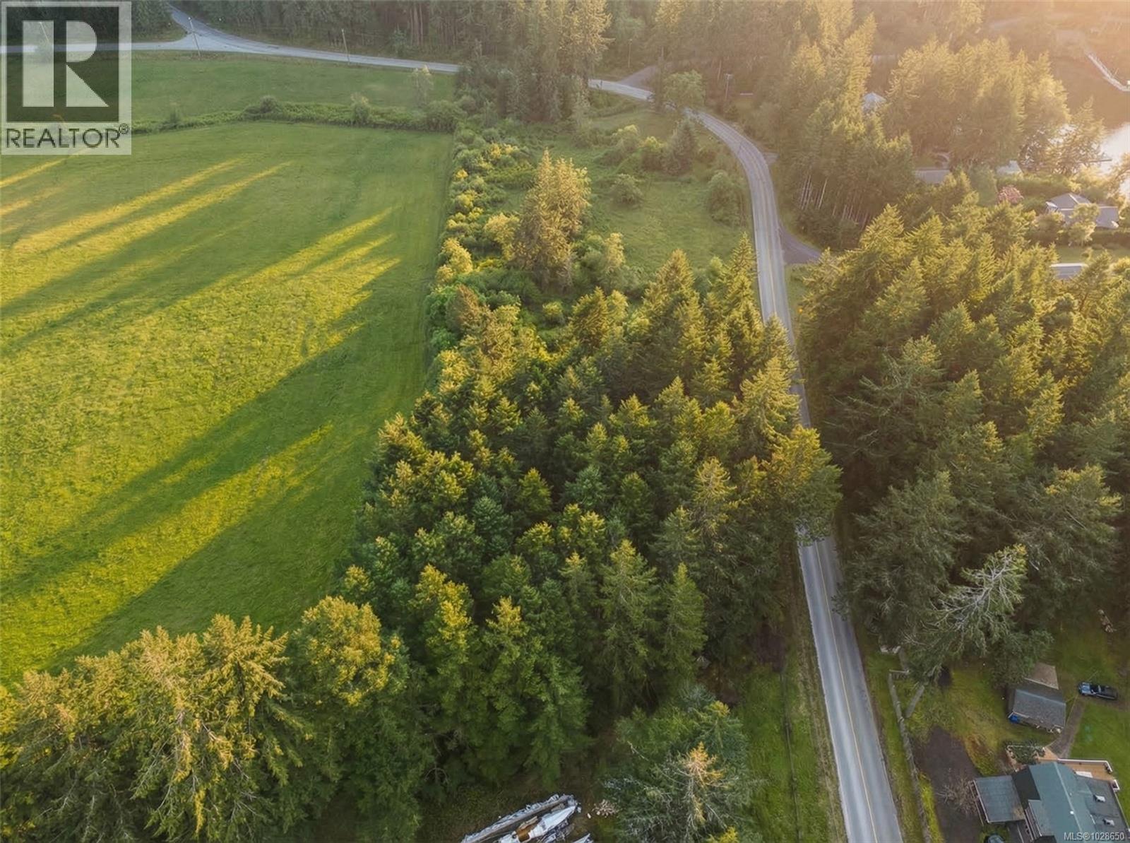 2976 South Rd, Gabriola Island, British Columbia V0R 1X7 - Photo 5 - 1028650