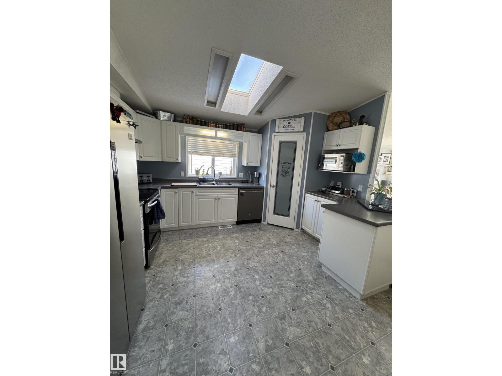 Lorem Ipsum Dolo, Stony Plain, Alberta  T7Z  - Photo 14 - DEMO29463911