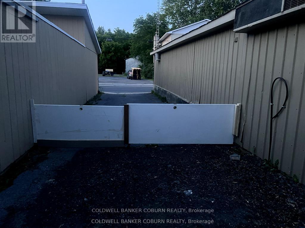 4322 County Rd 31 Road W, South Dundas, Ontario  K7G 2V6 - Photo 15 - X12883008