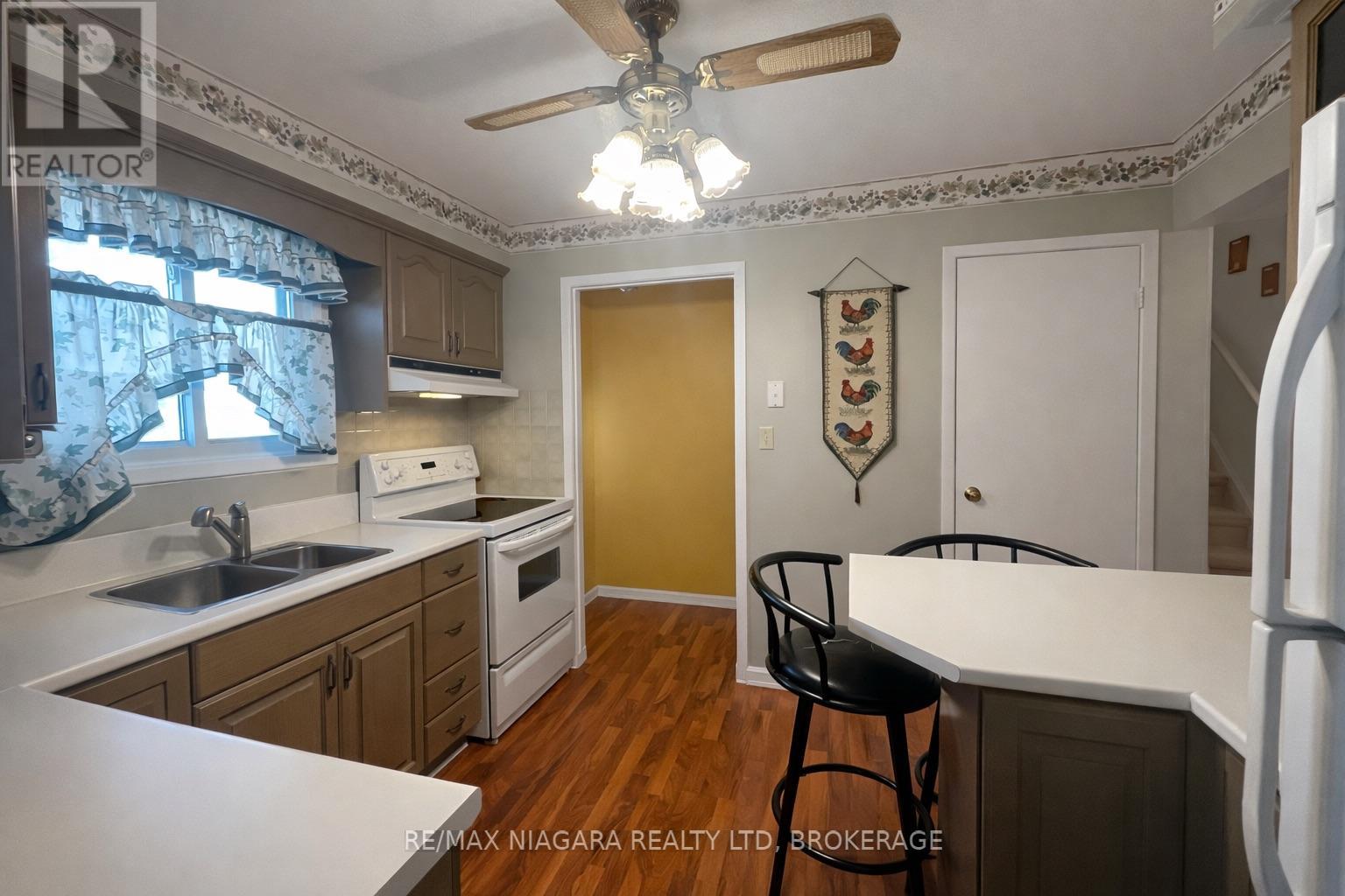 19 Nottingham Court, Welland, Ontario  L3C 5X4 - Photo 7 - X12882996