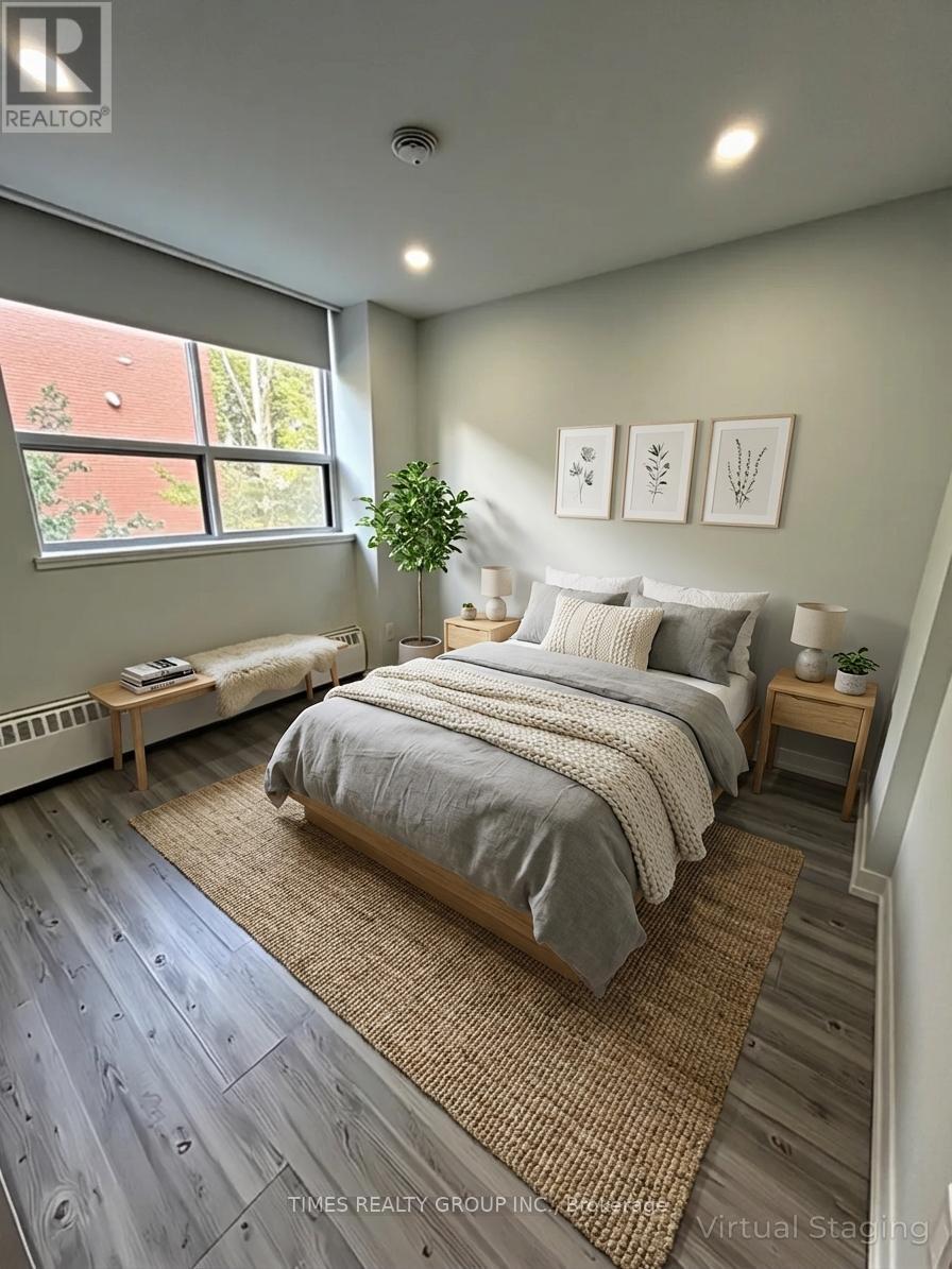 207 - 15 Walmer Road, Toronto, Ontario  M5R 2X1 - Photo 2 - C12882974