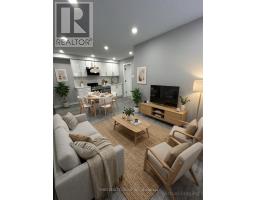 207 - 15 WALMER ROAD, Toronto, Ontario