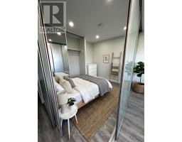 406 - 15 WALMER ROAD, Toronto, Ontario