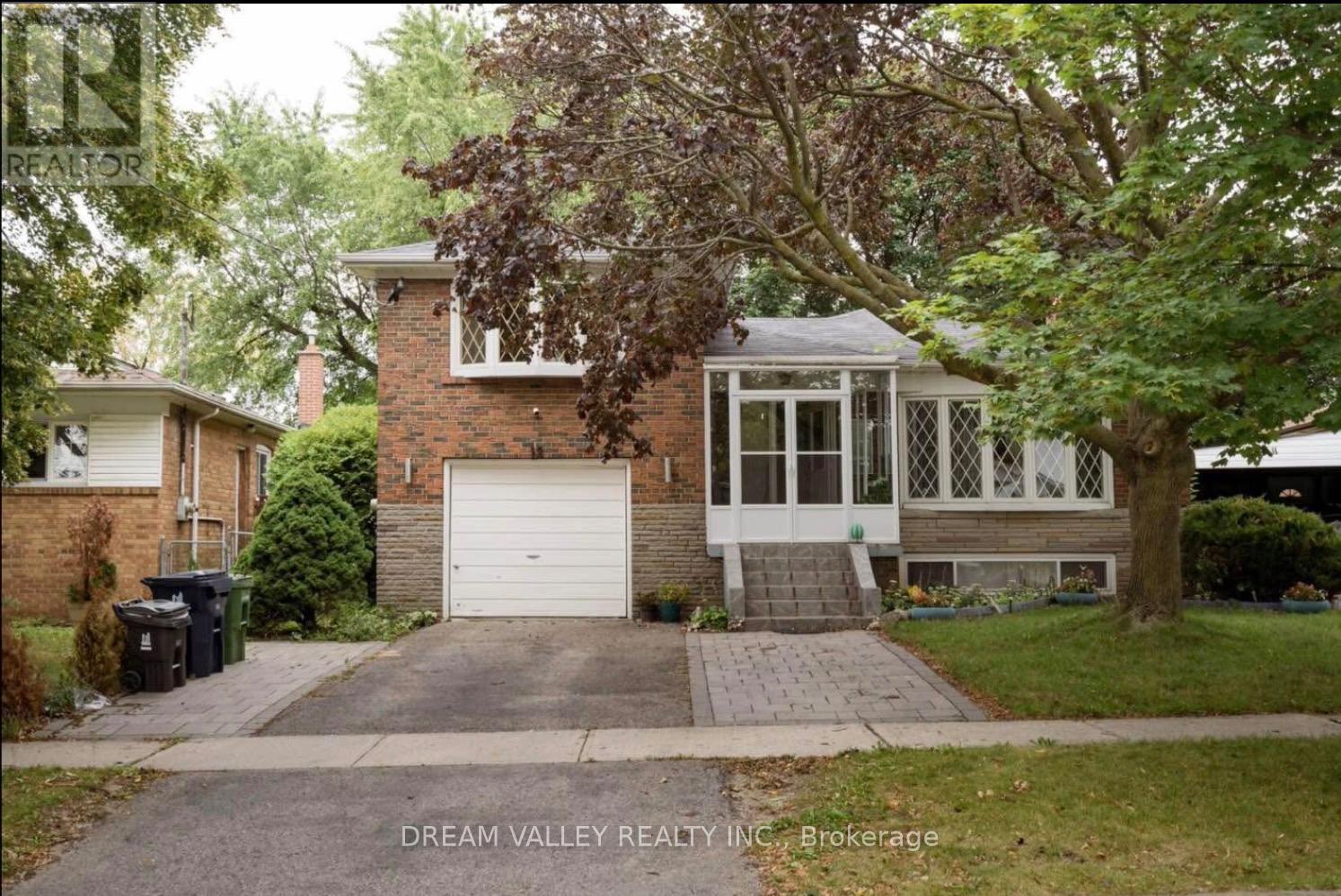 APARTMENT / UNIT # MAIN - 12 CHANDLER DRIVE, Toronto, Ontario