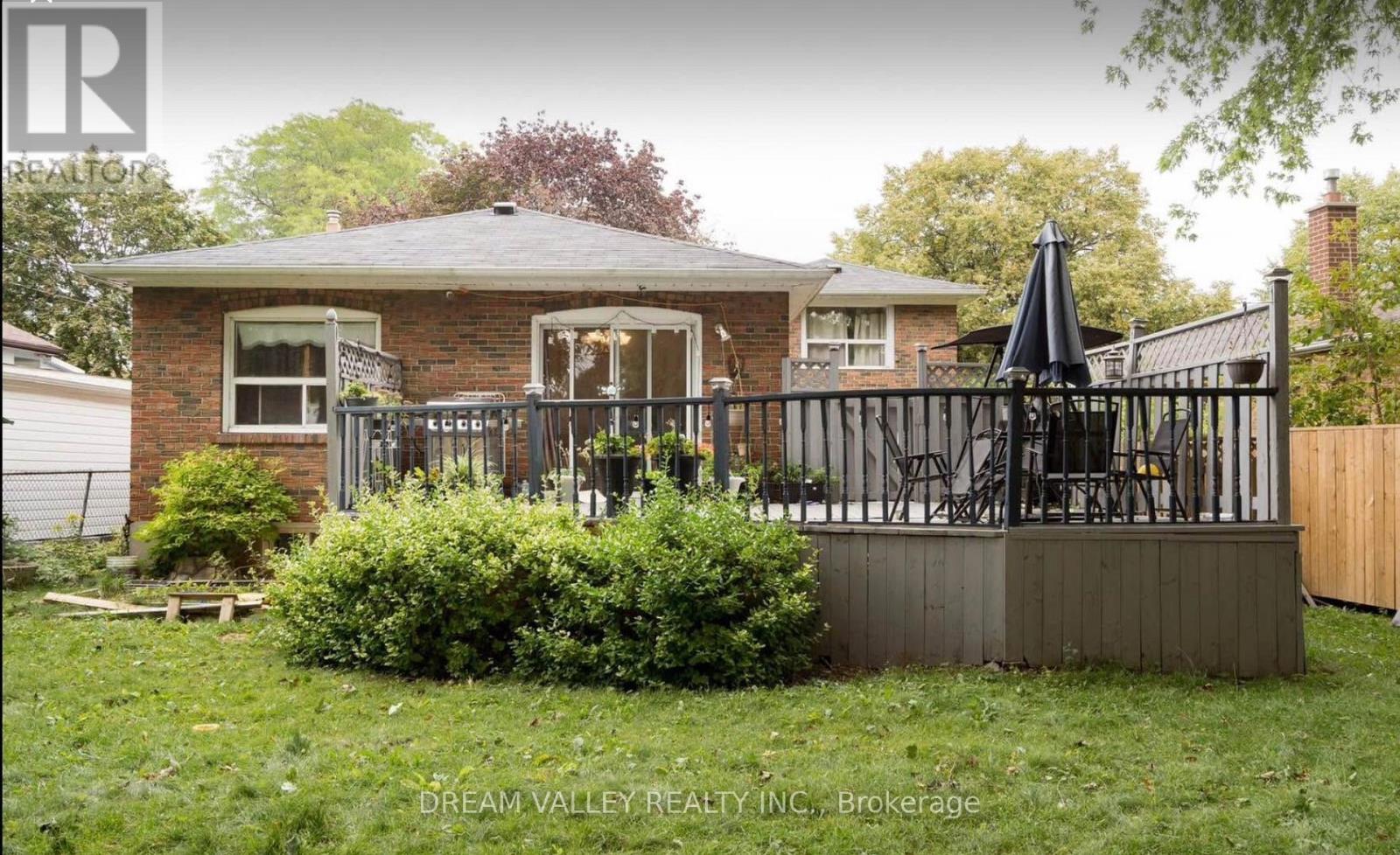 Apartment / Unit # Main - 12 Chandler Drive, Toronto, Ontario M1G 1Z2 - Photo 13 - E12882994