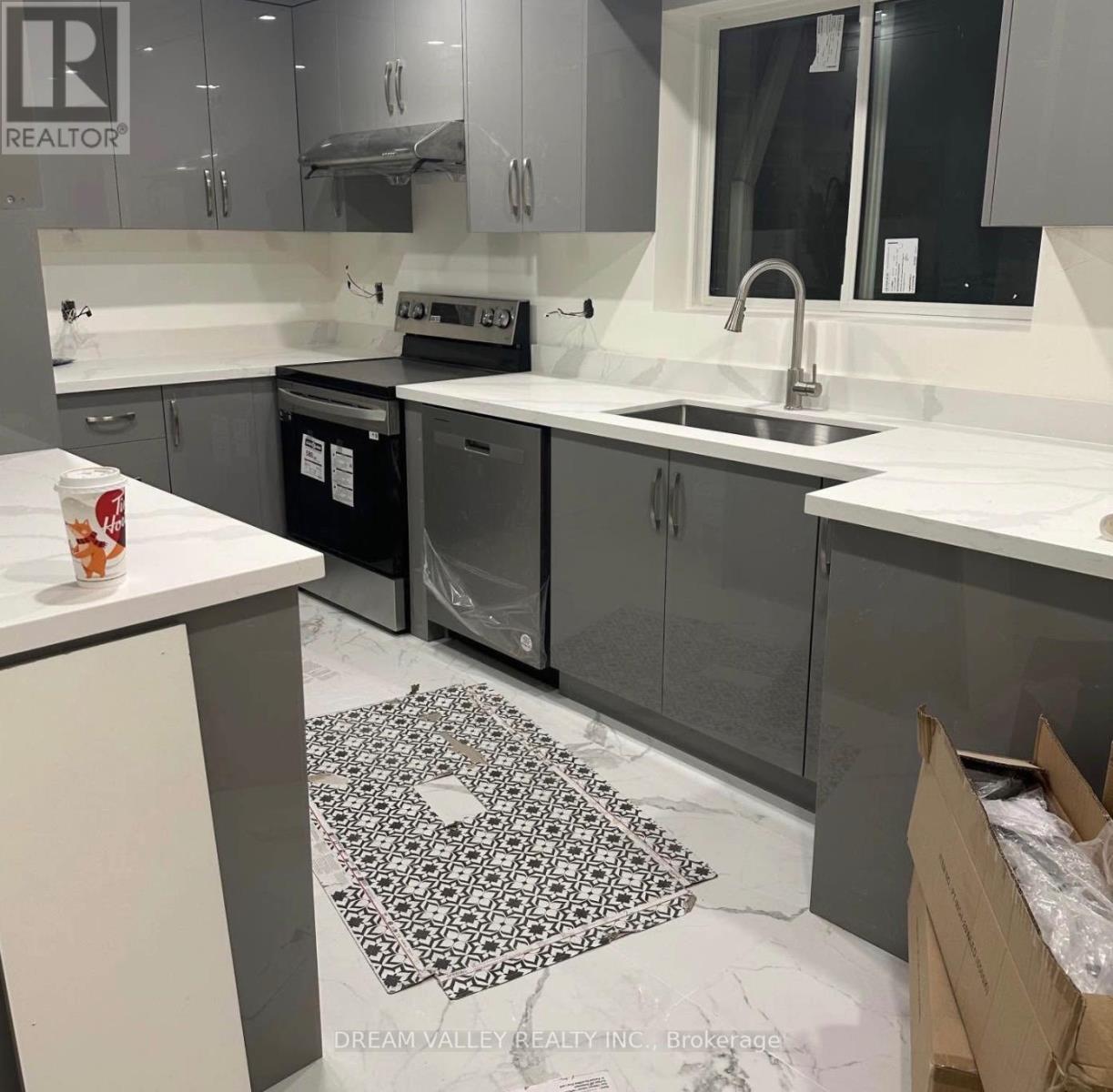 Apartment / Unit # Main - 12 Chandler Drive, Toronto, Ontario M1G 1Z2 - Photo 4 - E12882994