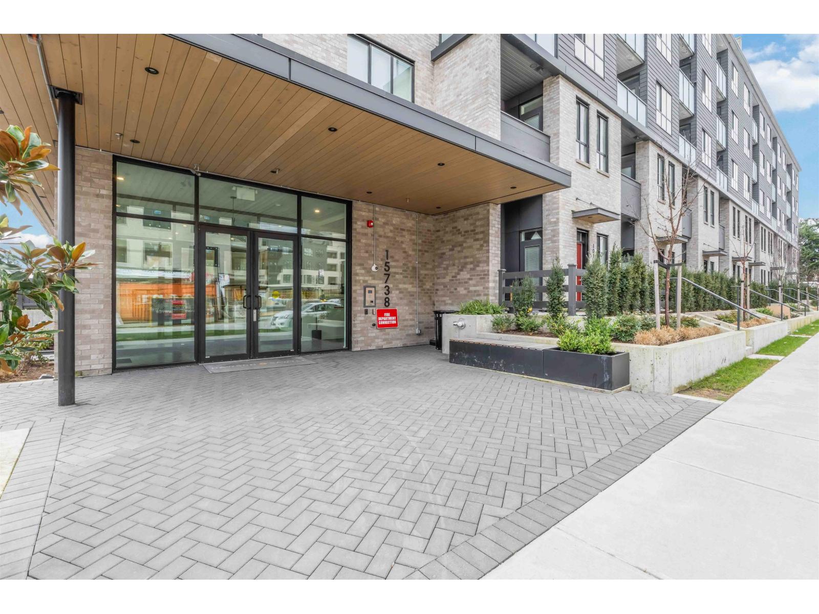 324 15738 85 Avenue, Surrey, British Columbia  V4N 6Y1 - Photo 3 - R3094400