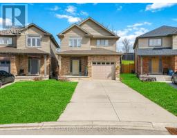 25 QUEENSWAY DRIVE, Strathroy-Caradoc, Ontario