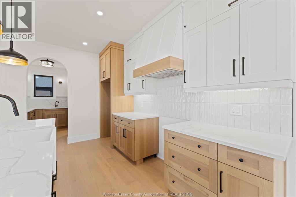 5225 Rafael, Tecumseh, Ontario  N0R 1K0 - Photo 12 - 26005363