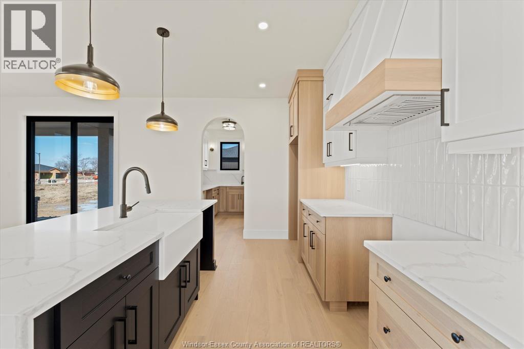 5225 Rafael, Tecumseh, Ontario  N0R 1K0 - Photo 11 - 26005363