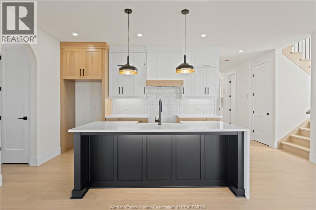 5225 Rafael, Tecumseh, Ontario  N0R 1K0 - Photo 8 - 26005363