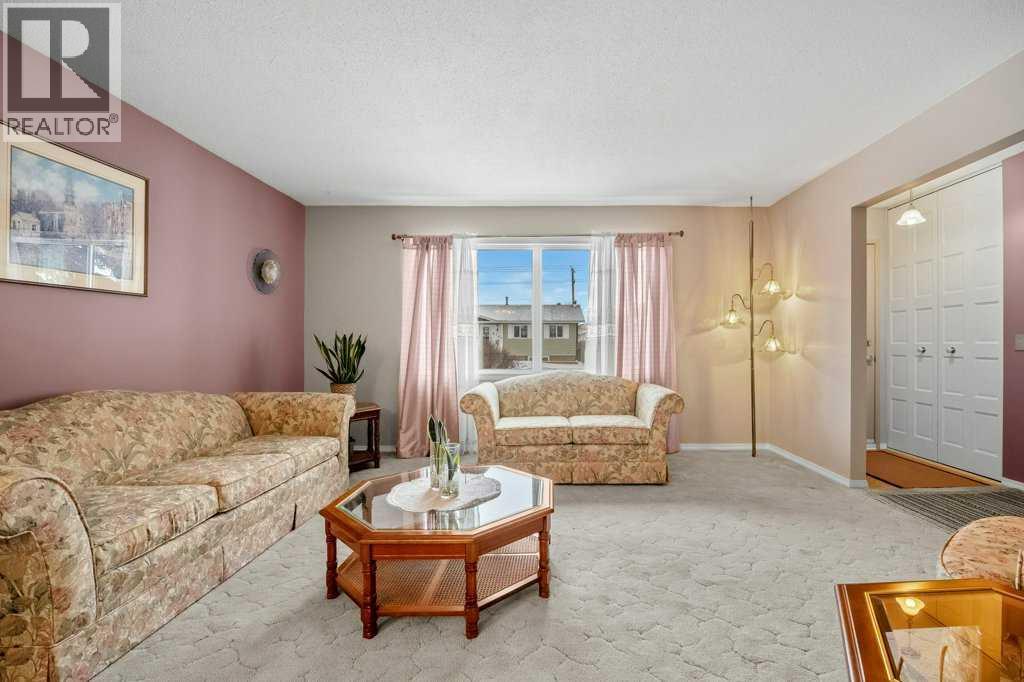 6736 Malvern Road Ne, Calgary, Alberta  T2A 5C4 - Photo 3 - A2292302