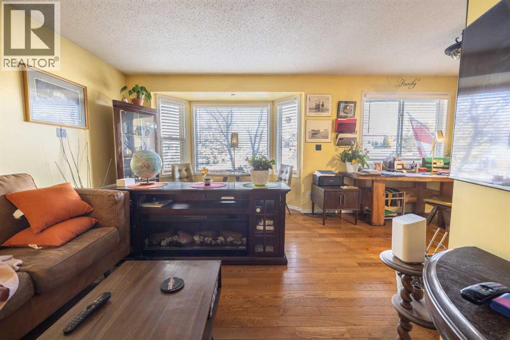 1206 Allen Street Se, Airdrie, Alberta  T4B 1B6 - Photo 9 - A2292868