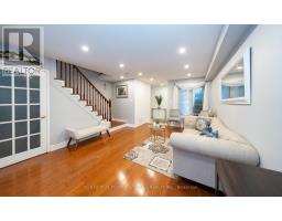 12 CAMERON GLEN BOULEVARD, Toronto, Ontario