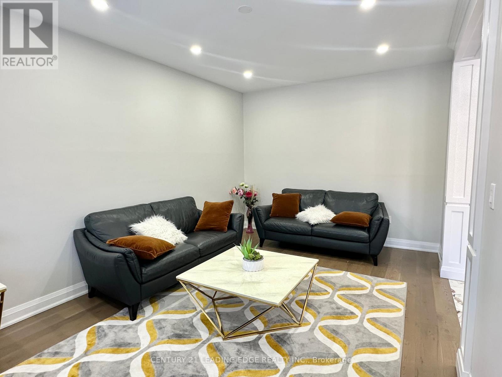 11 Simonds Drive, Ajax, Ontario  L1S 4X3 - Photo 13 - E12883036