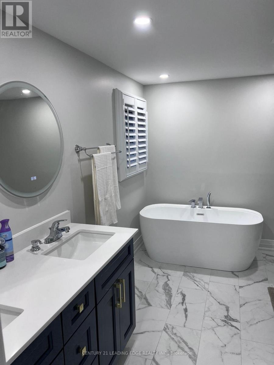 11 Simonds Drive, Ajax, Ontario  L1S 4X3 - Photo 17 - E12883036