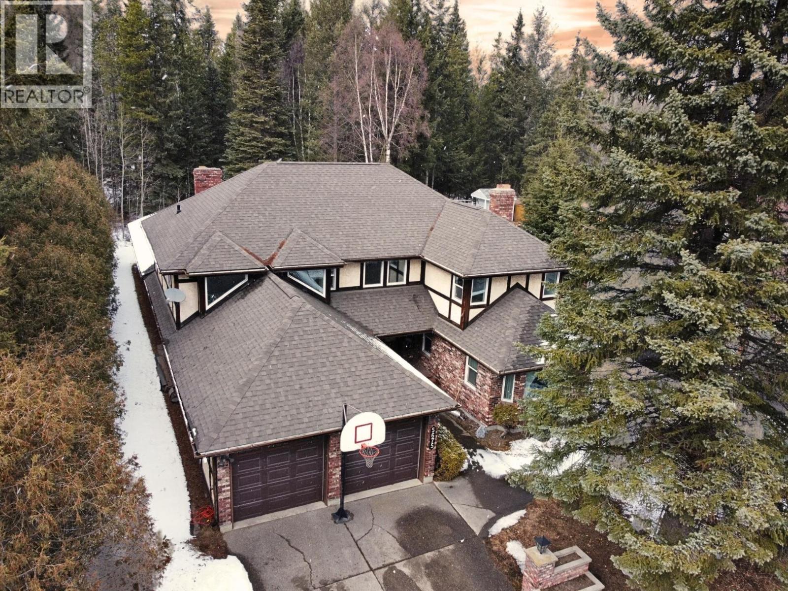 5675 MORIARTY CRESCENT, Prince George, British Columbia