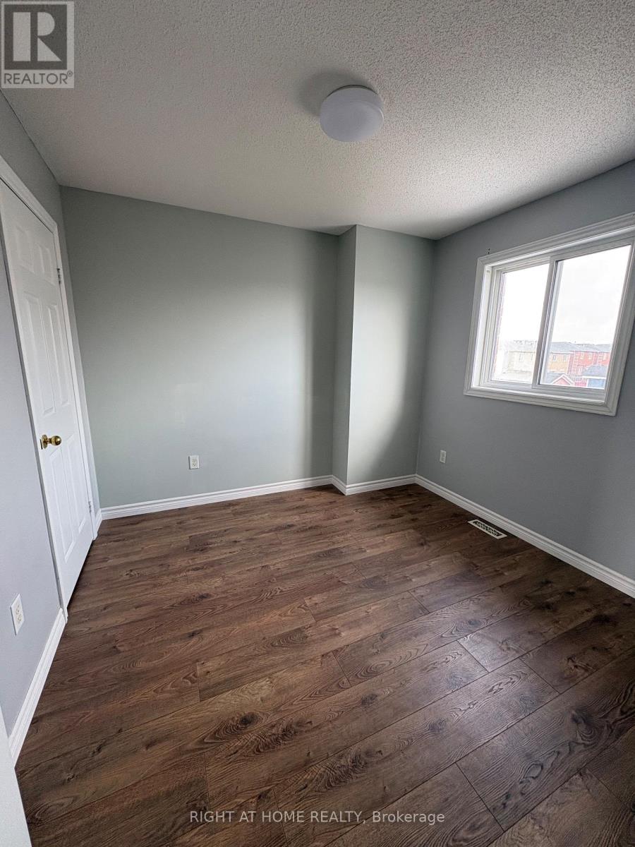 134 Dean Avenue, Barrie, Ontario  L4N 0V6 - Photo 13 - S12868800