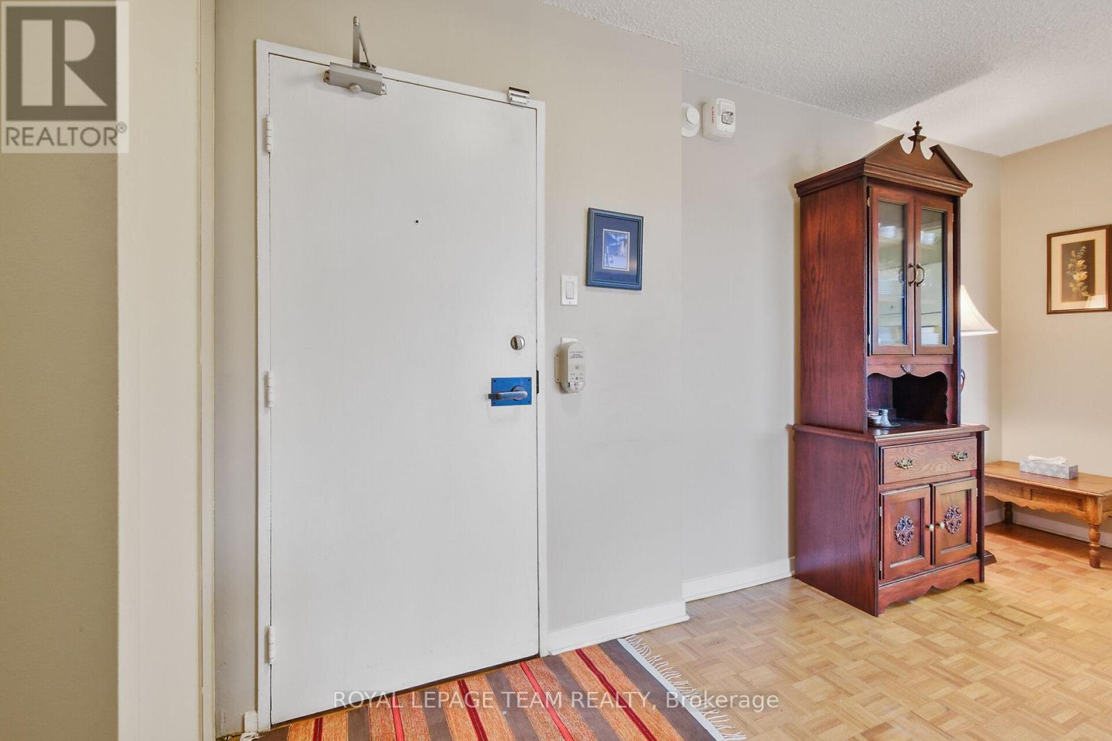 209 - 265 Poulin Avenue, Ottawa, Ontario  K2B 7Y8 - Photo 5 - X12883066