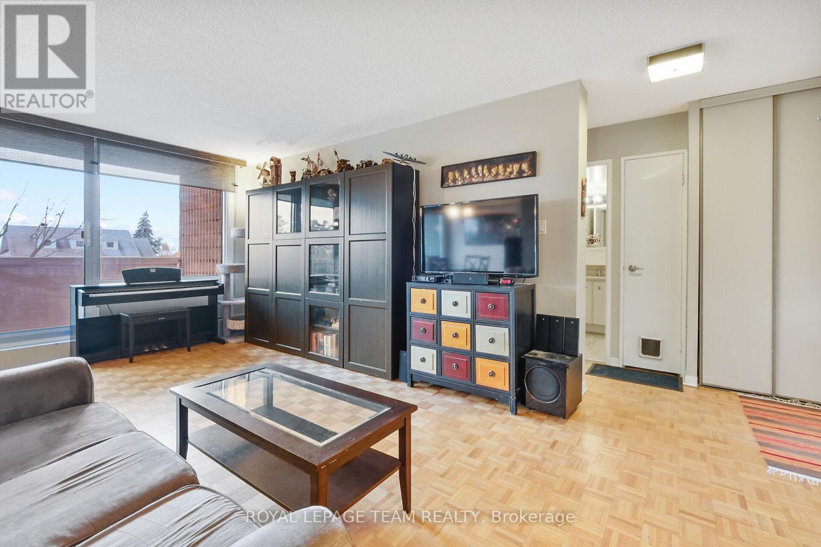 209 - 265 Poulin Avenue, Ottawa, Ontario  K2B 7Y8 - Photo 7 - X12883066