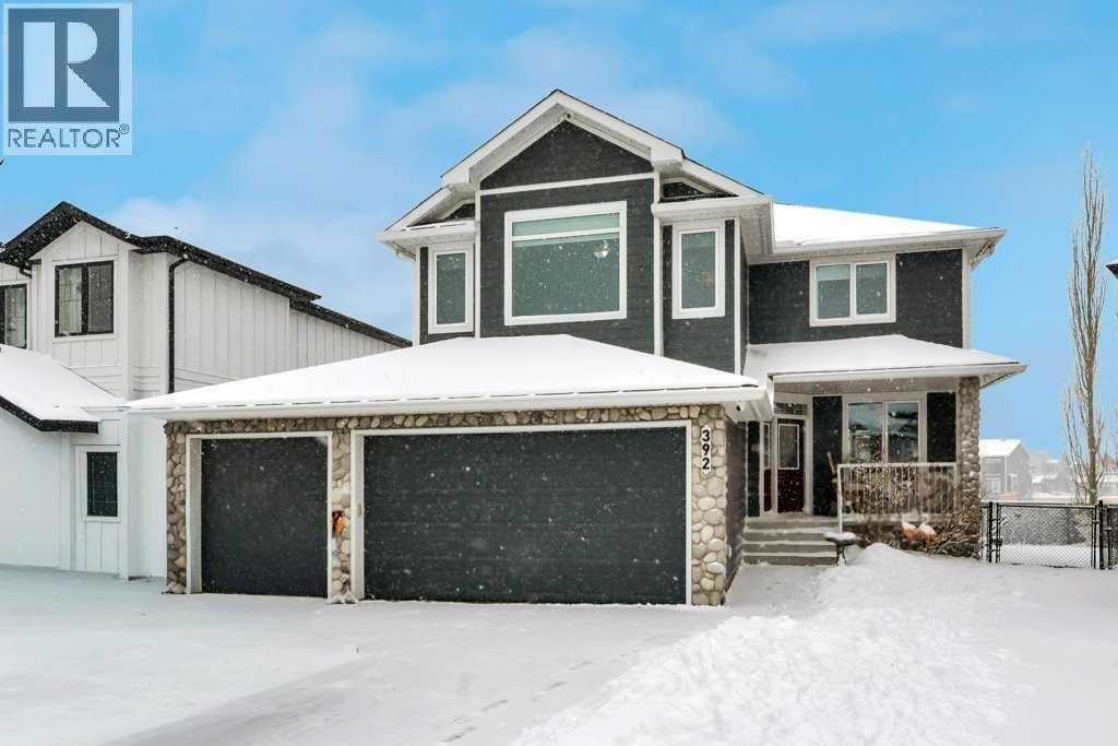 392 Rainbow Falls Way, Chestermere, Alberta