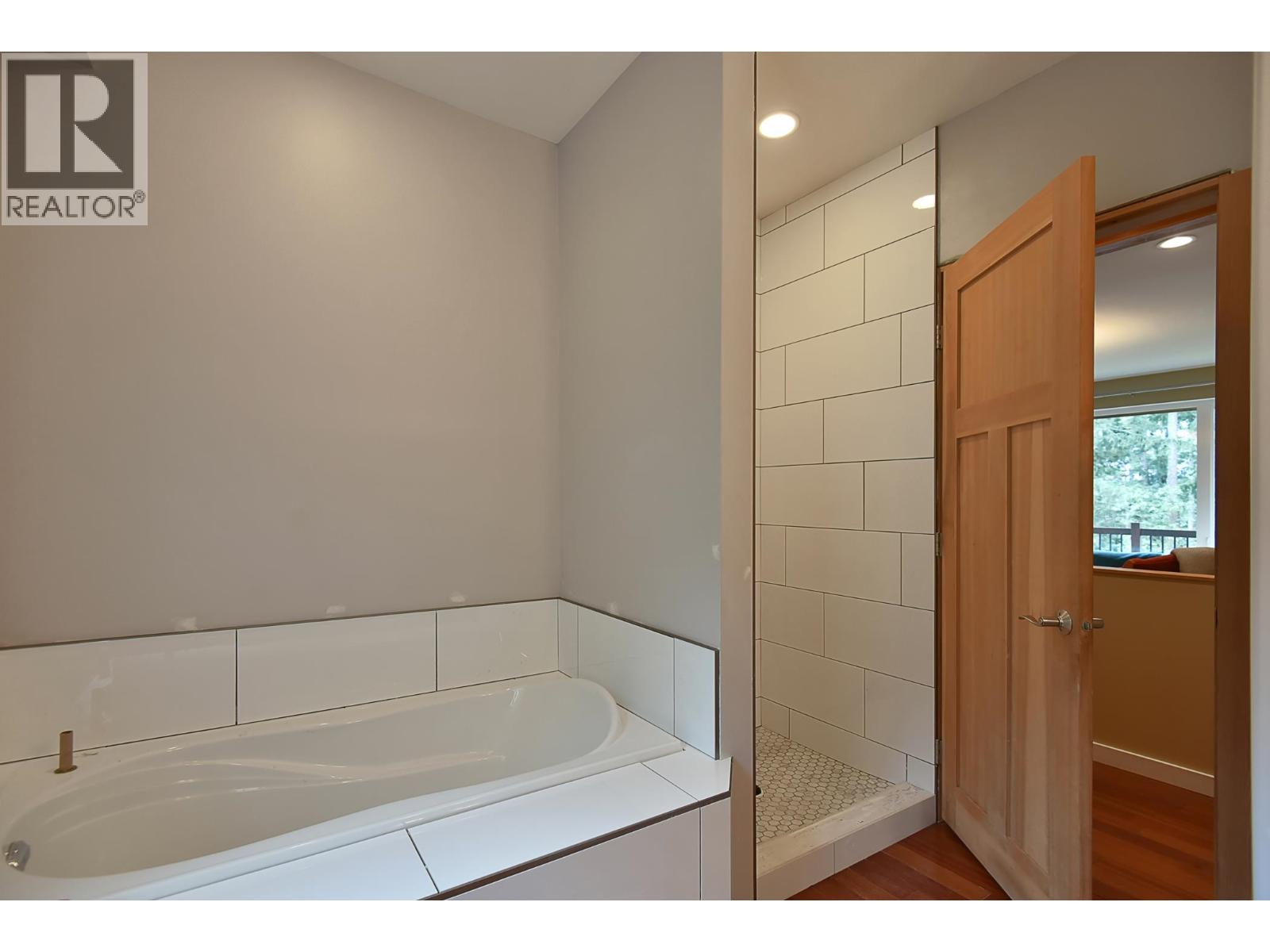 5062 Parkview Road, Pender Harbour, British Columbia  V0N 2H1 - Photo 13 - R3099778