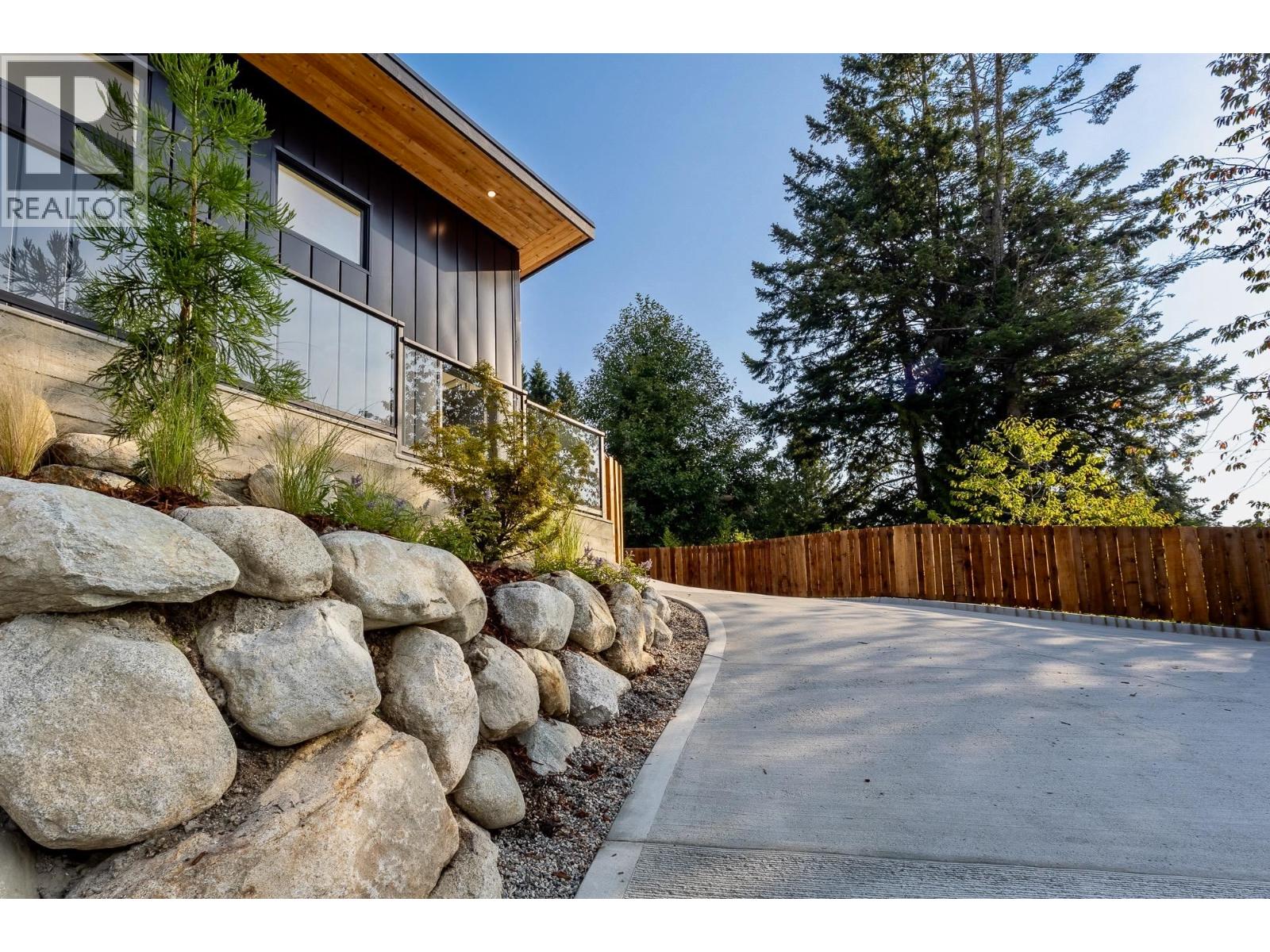 980 Gower Point Road, Gibsons, British Columbia  V0N 1V3 - Photo 36 - R3099780