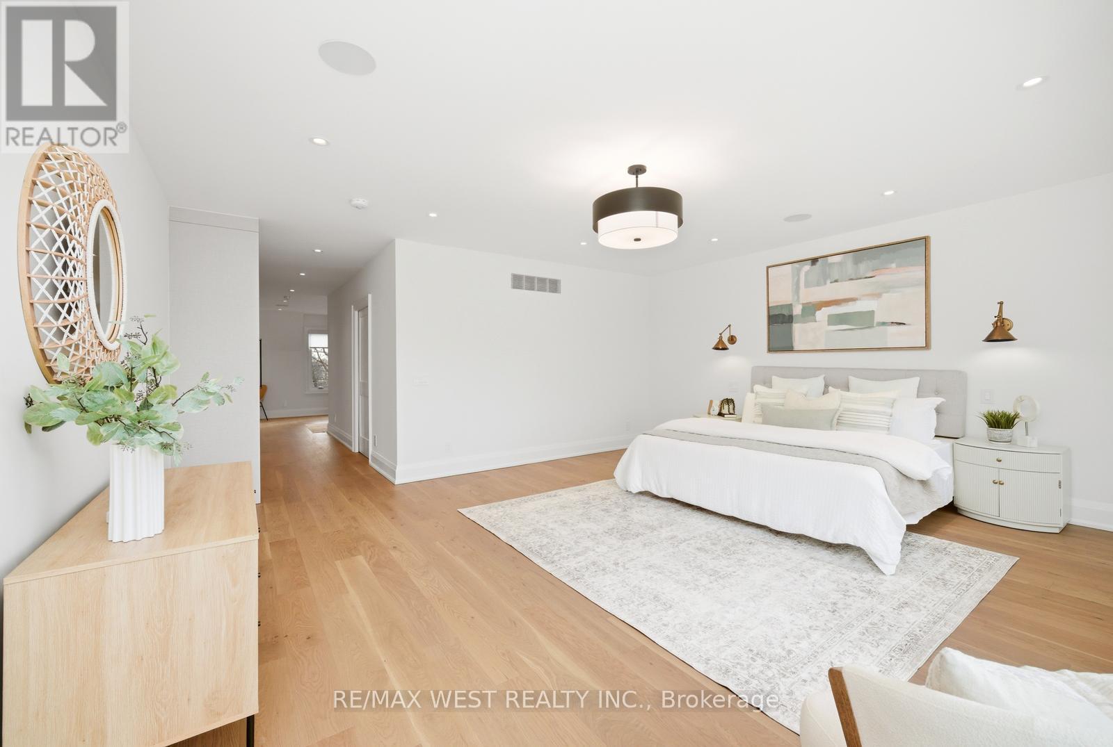 390 St Clarens Avenue, Toronto, Ontario M6H 3W3 - Photo 25 - C12850086